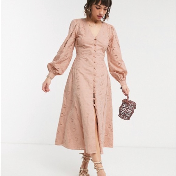 ASOS Dresses & Skirts - ABSOLUTELY GORGEOUS EYELET DRESS🌸💗